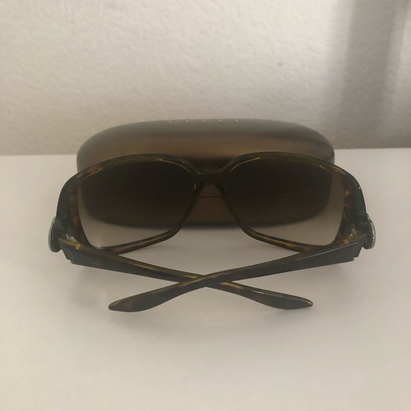 Woman’s Gucci Sunglasses main image 4